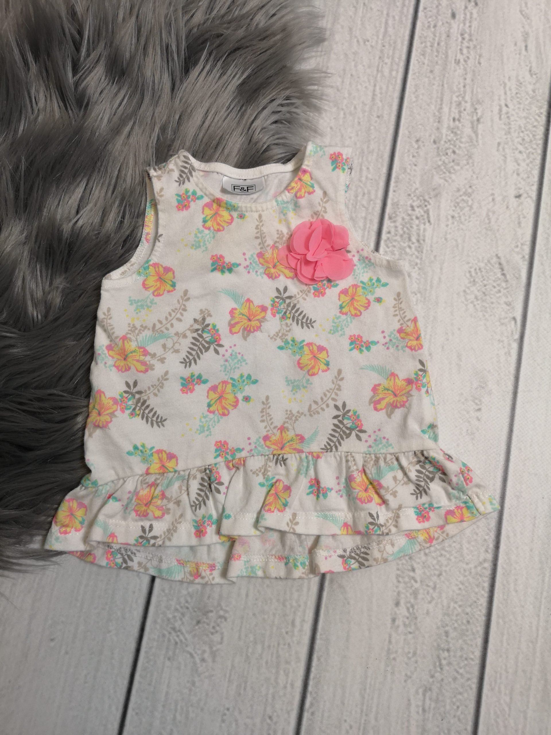 Kleidchen Gr. 56 - F&F