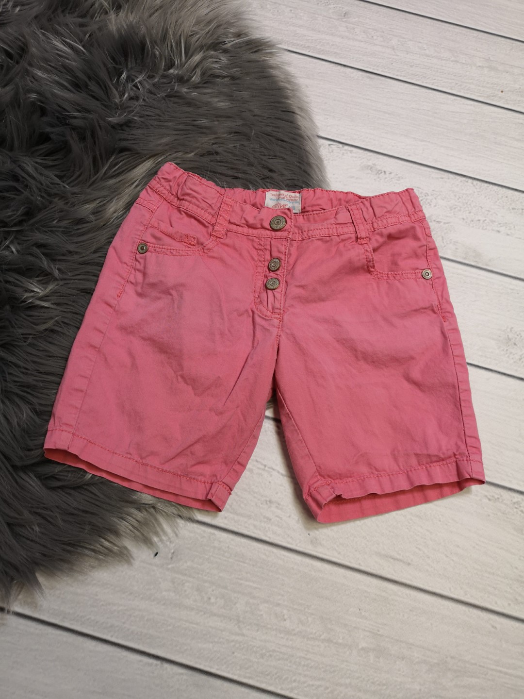 Short Gr. 128 - alive