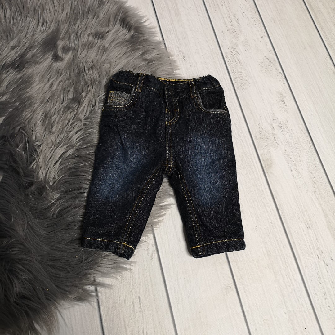Jeans Gr. 68