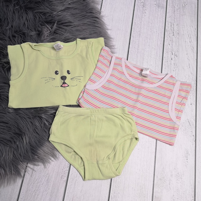 2 Unterhemden 1 Unterhose Gr. 110/116 - Ernsting´s family